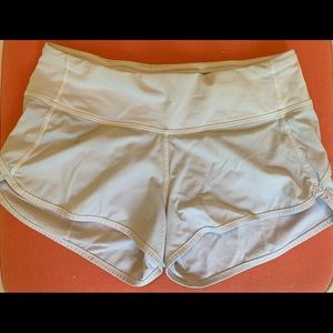 White lululemon shorts